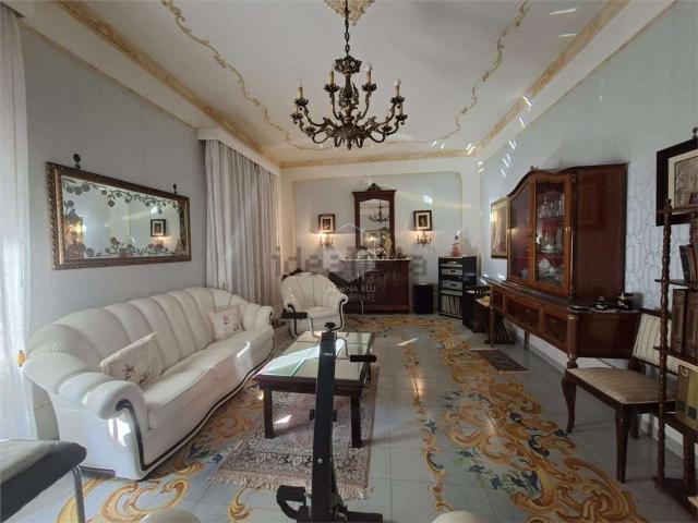 Villetta indipendente in vendita di 180 m² in Via Makara