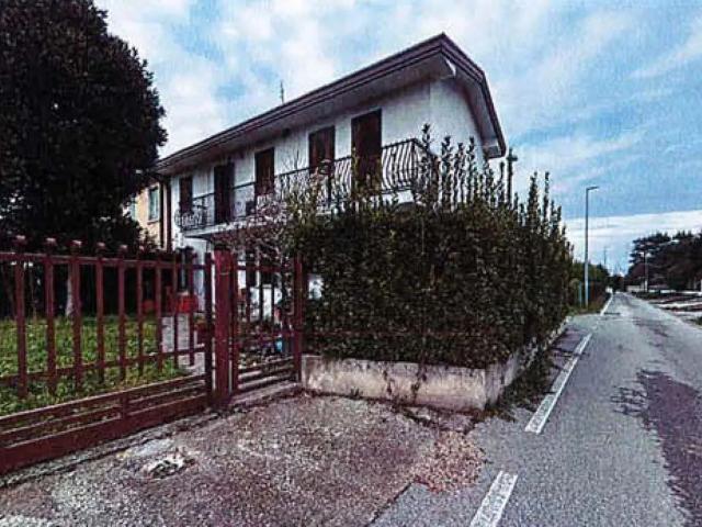 Villetta indipendente in vendita di 180 m² in Via Sabbioni, 22