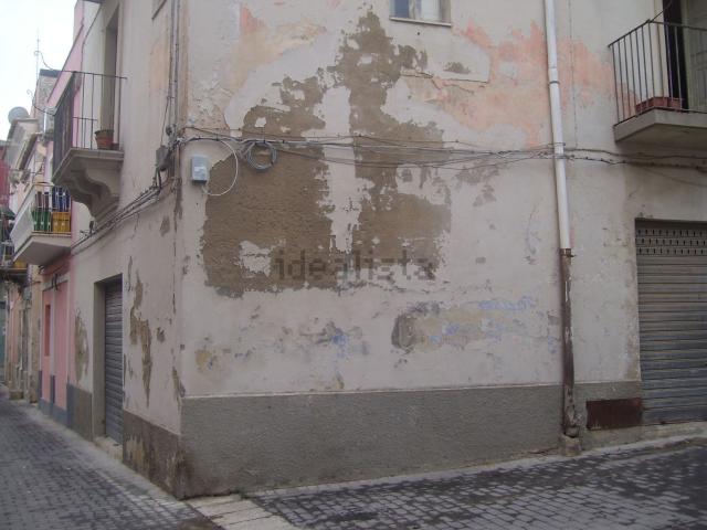 Villetta indipendente in vendita di 180 m² in Via SAN MICHELE, 2