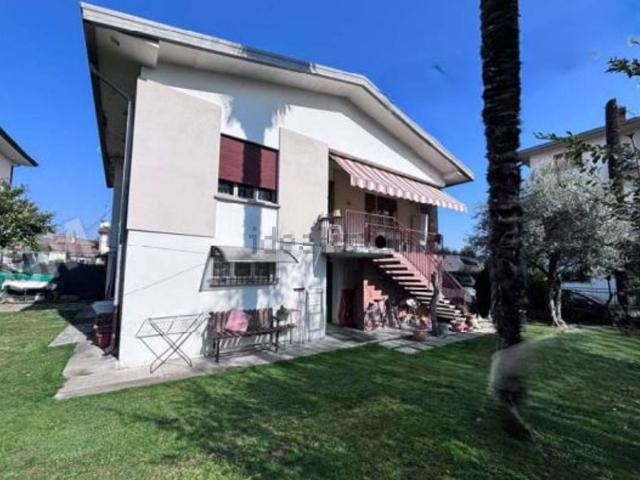 Villetta indipendente in vendita di 180 m² in Via San Pio X°, 27