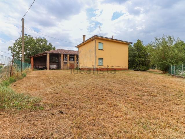 Villetta indipendente in vendita di 180 m² in Via Sasso, 59