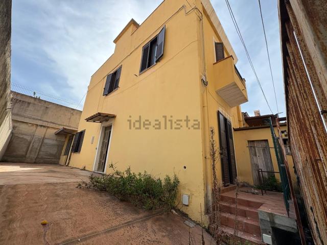 Villetta indipendente in vendita di 180 m² in Via Sbarre Superiori