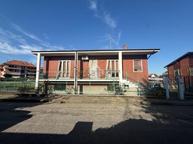 Villetta indipendente in vendita di 180 m² in Via Parazzolo, 48