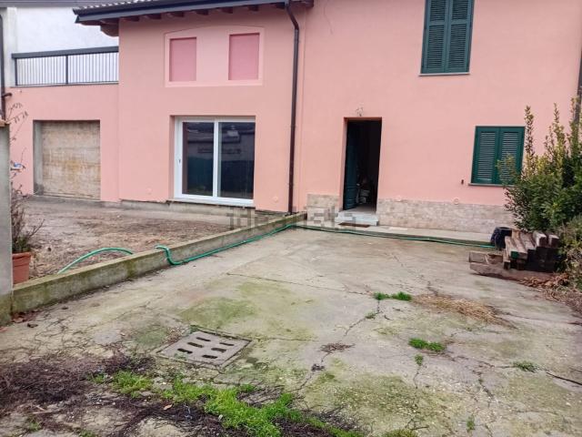 Villetta indipendente in vendita di 180 m² in Via per Cervesina