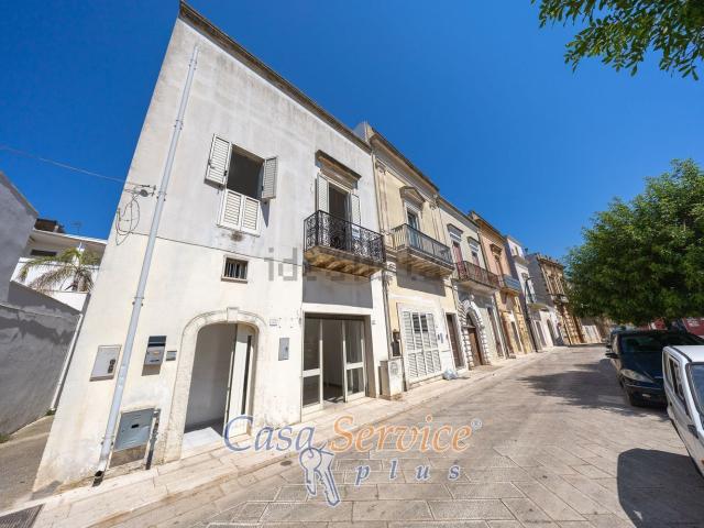 Villetta indipendente in vendita di 180 m² in Via Principe di Napoli