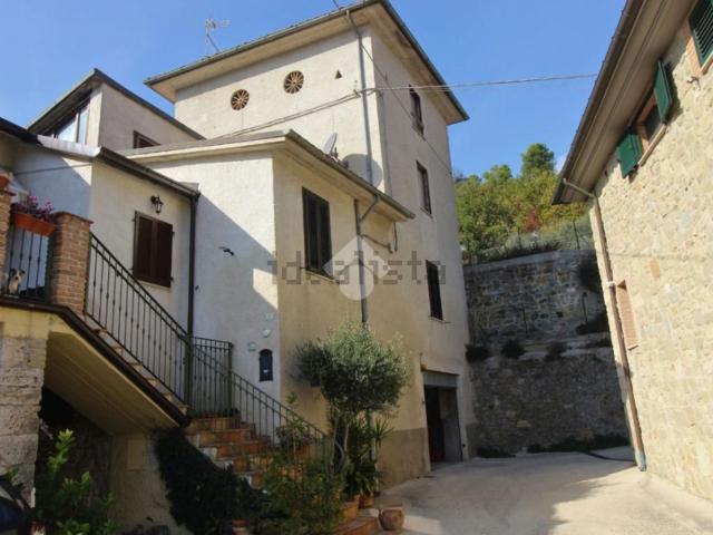 Villetta indipendente in vendita di 180 m² in Via Romana, 152