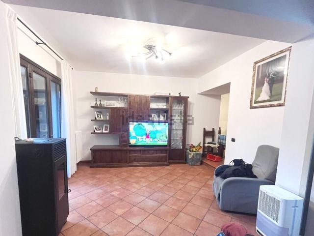 Villetta indipendente in vendita di 180 m² in Via Raffaello Scarpettini