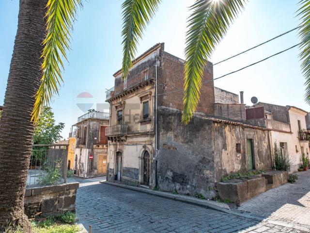 Villetta indipendente in vendita di 180 m² in Via Regina Margherita, 10