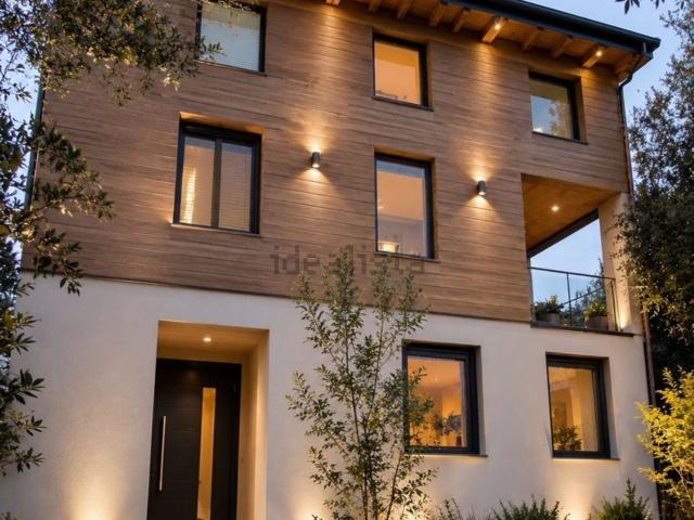 Villetta indipendente in vendita di 180 m² in Via Rubiana di Sopra, 9