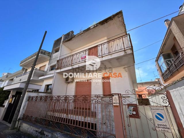 Villetta indipendente in vendita di 180 m² in Via Umbria, 9
