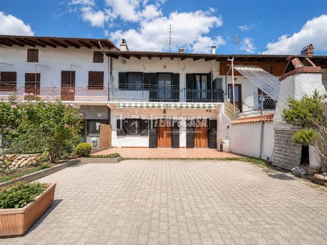 Villetta indipendente in vendita di 180 m² in Vicolo Boggio