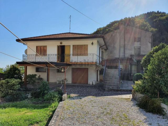Villetta indipendente in vendita di 180 m² in Borgo Piai