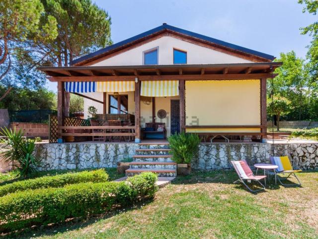 Villetta indipendente in vendita di 180 m² in Contrada Torre Marino, 83