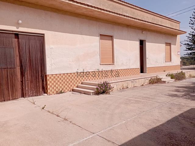 Villetta indipendente in vendita di 180 m² in Contrada Cardilla
