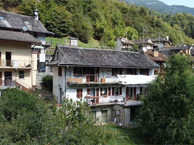 Villetta indipendente in vendita di 180 m² in Frazione Bertonio, 65