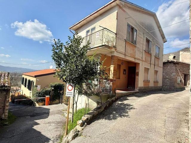 Villetta indipendente in vendita di 180 m² in Località Palazzo Mancinelli