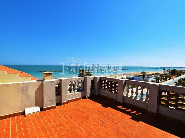 Villetta indipendente in vendita di 180 m² in Lungomare Antonio Gramsci, 171