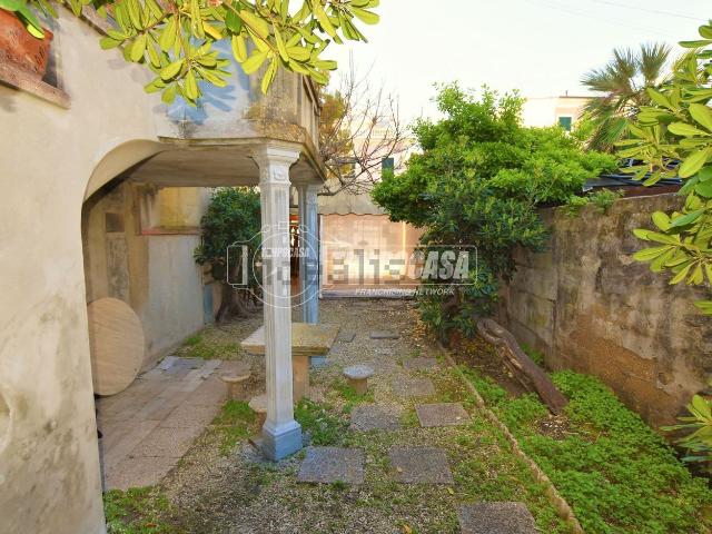 Villetta indipendente in vendita di 180 m² in Lungomare Antonio Gramsci, 171