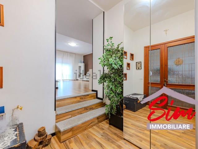 Villetta indipendente in vendita di 180 m² in Strada Cascina Argine