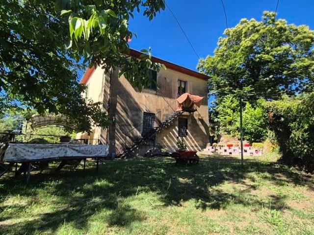 Villetta indipendente in vendita di 180 m² in Strada dei Tepolini