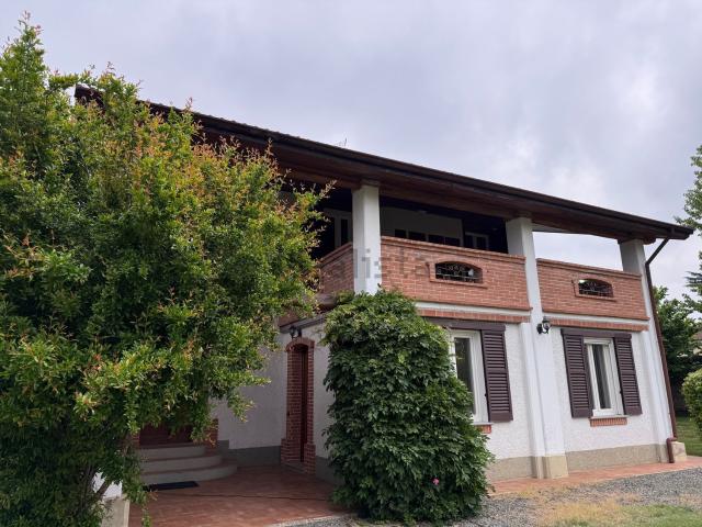 Villetta indipendente in vendita di 180 m² in Strada Sopra Cava, 6