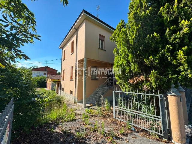 Villetta indipendente in vendita di 181 m² in Via Gorghetto, 17
