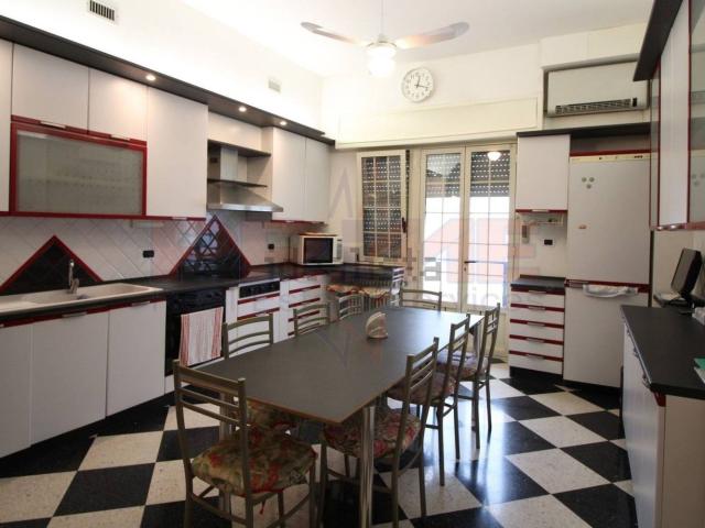 Villetta indipendente in vendita di 181 m² in Via Giacomo Puccini, 8