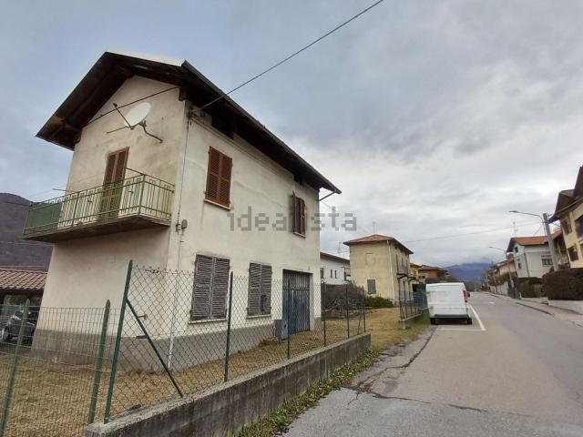 Villetta indipendente in vendita di 181 m² in Corso Pietro Rolandi, 167