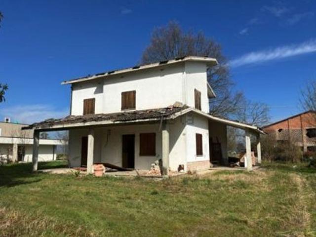 Villetta indipendente in vendita di 182 m² in Via per Modena, 146