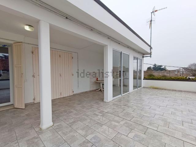 Villetta indipendente in vendita di 182 m² in Via Provinciale, 35