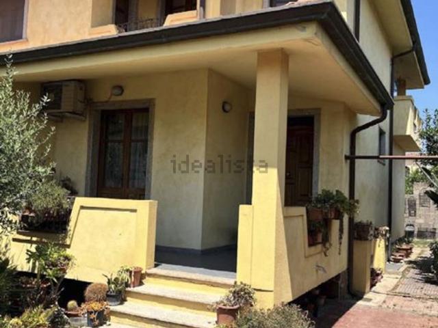 Villetta indipendente in vendita di 182 m² in Via Terranova, 9
