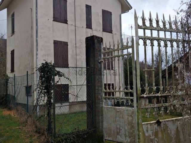 Villetta indipendente in vendita di 182 m² in Località Casaleggio