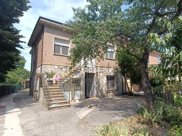 Villetta indipendente in vendita di 183 m² in Via Ferrara, 228