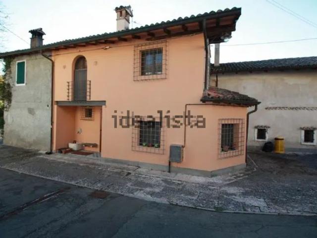 Villetta indipendente in vendita di 183 m² in Via Pezzano, 19