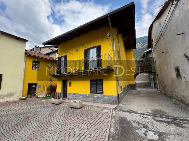 Villetta indipendente in vendita di 184 m² in Via Bruno Mosconi, 2