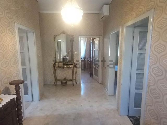 Villetta indipendente in vendita di 184 m² in Via La Spezia, 60