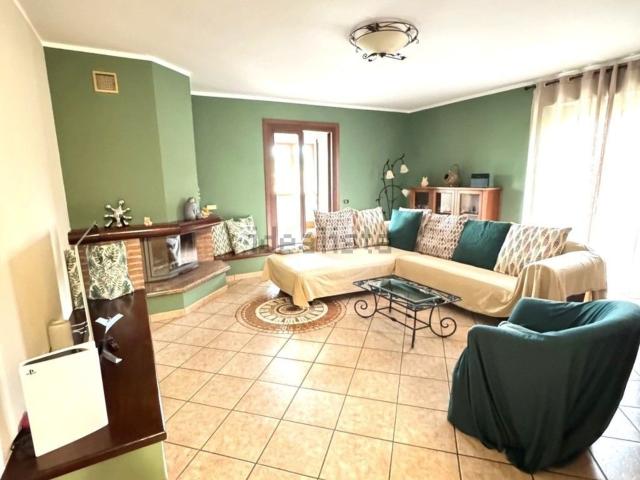 Villetta indipendente in vendita di 184 m² in Via Molino del Conte, 10