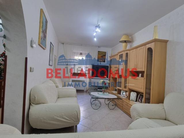Villetta indipendente in vendita di 184 m² in Strada del Sole, 28