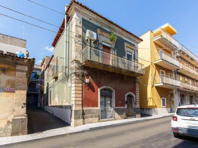 Villetta indipendente in vendita di 185 m² in Via Camillo Benso Conte di Cavour, 95