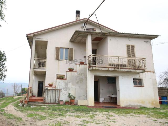 Villetta indipendente in vendita di 185 m² in Via Belvedere