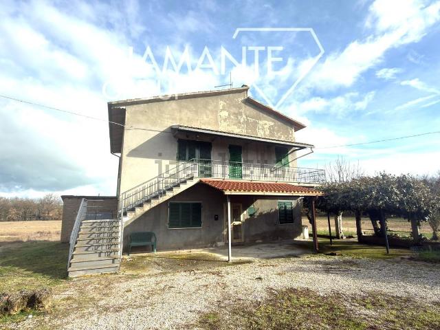 Villetta indipendente in vendita di 185 m² in Via Bertoni
