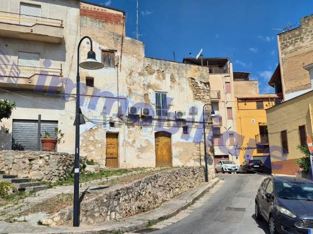 Villetta indipendente in vendita di 185 m² in Via Discesa Santuario