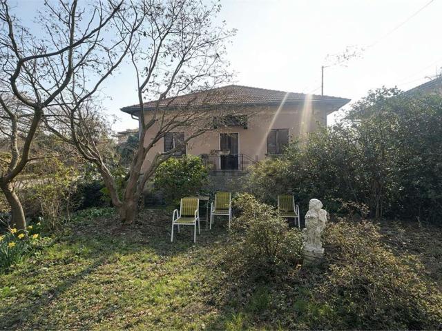 Villetta indipendente in vendita di 185 m² in Via Varesina, 28