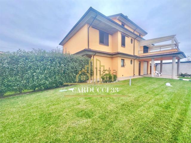 Villetta indipendente in vendita di 186 m²