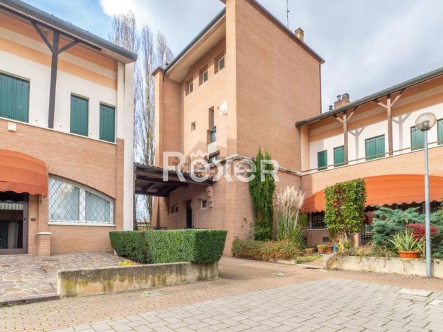 Villetta indipendente in vendita di 186 m² in Via Comacchio, 167