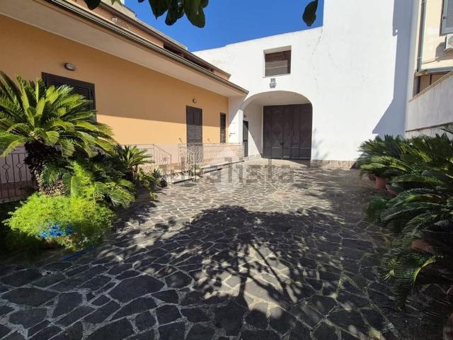 Villetta indipendente in vendita di 186 m² in Via Armando Diaz, 12
