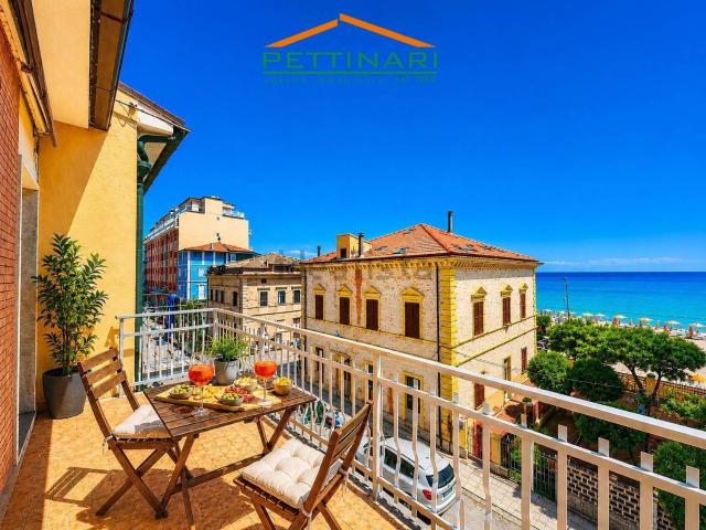 Villetta indipendente in vendita di 186 m² in Via Giuseppe Garibaldi