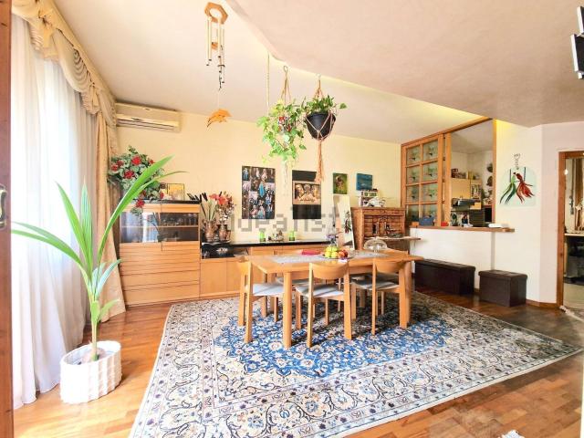 Villetta indipendente in vendita di 186 m² in Viale Dante, 105
