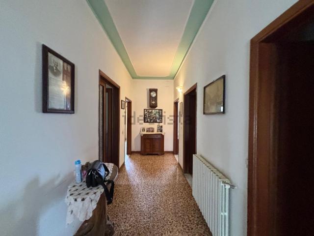 Villetta indipendente in vendita di 186 m² in Località Fattoria Pitiana, 7