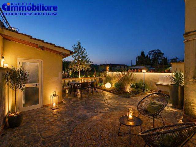 Villetta indipendente in vendita di 187 m² in Via Lucchese, 116